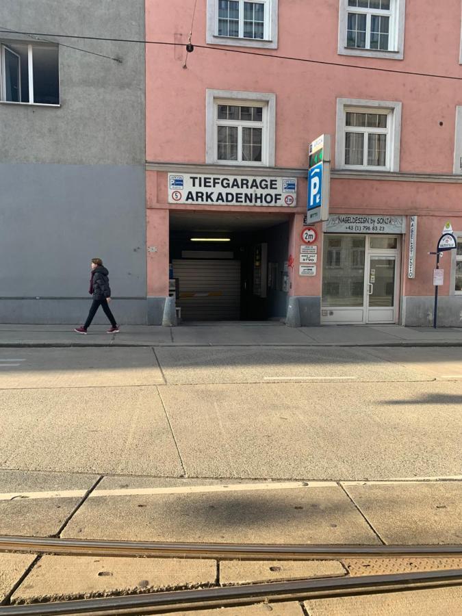 Skyscraper-feeling With Parking Nearby Appartement